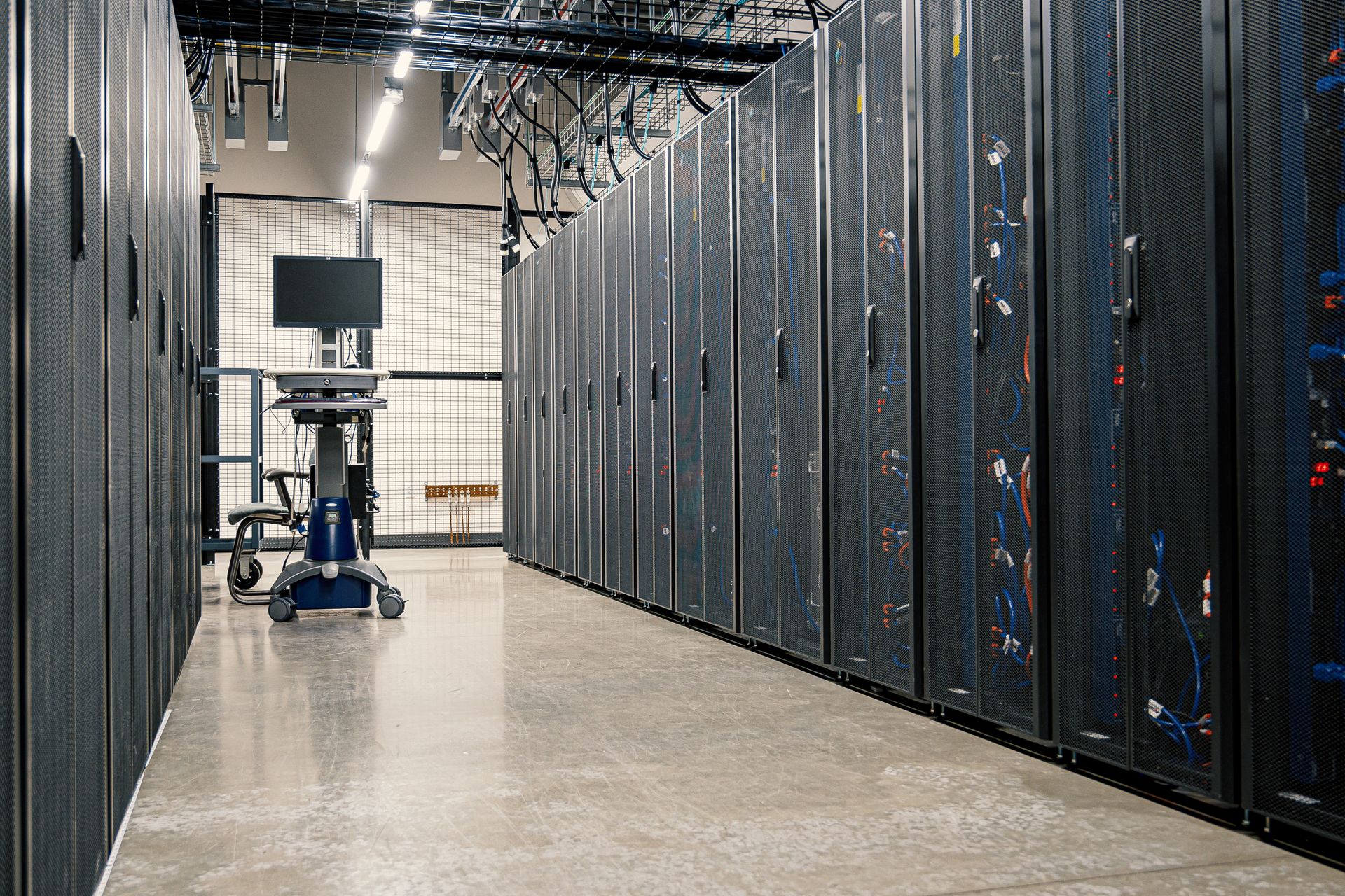 Server-Racks in einem Rechenzentrum